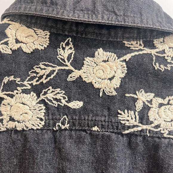 Vintage Cache Floral Embroidered Denim Shirt Jacket S Boho Western Studded USA - Picture 6 of 7